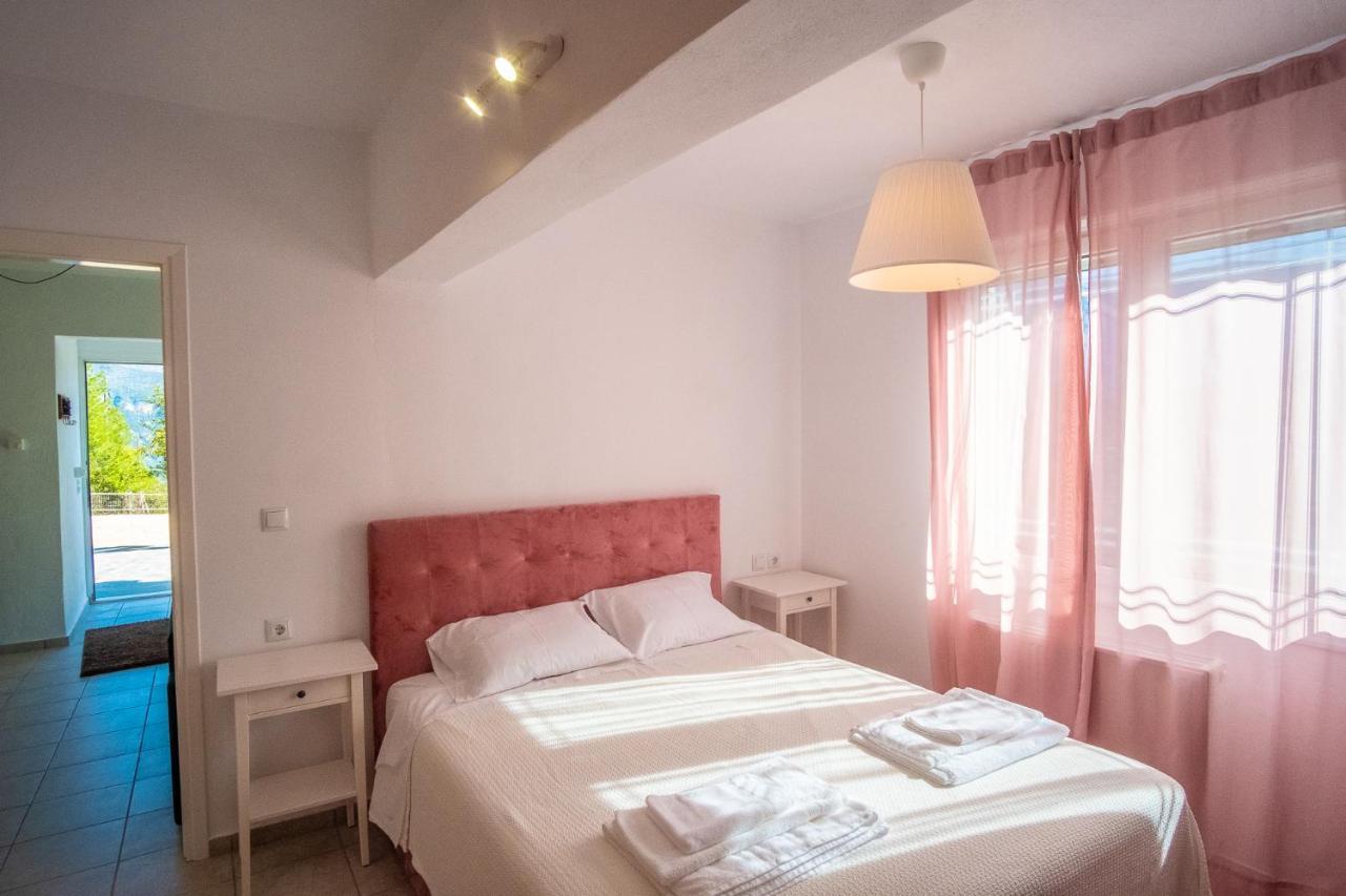 Remvi Guest House Pramanta Exterior photo