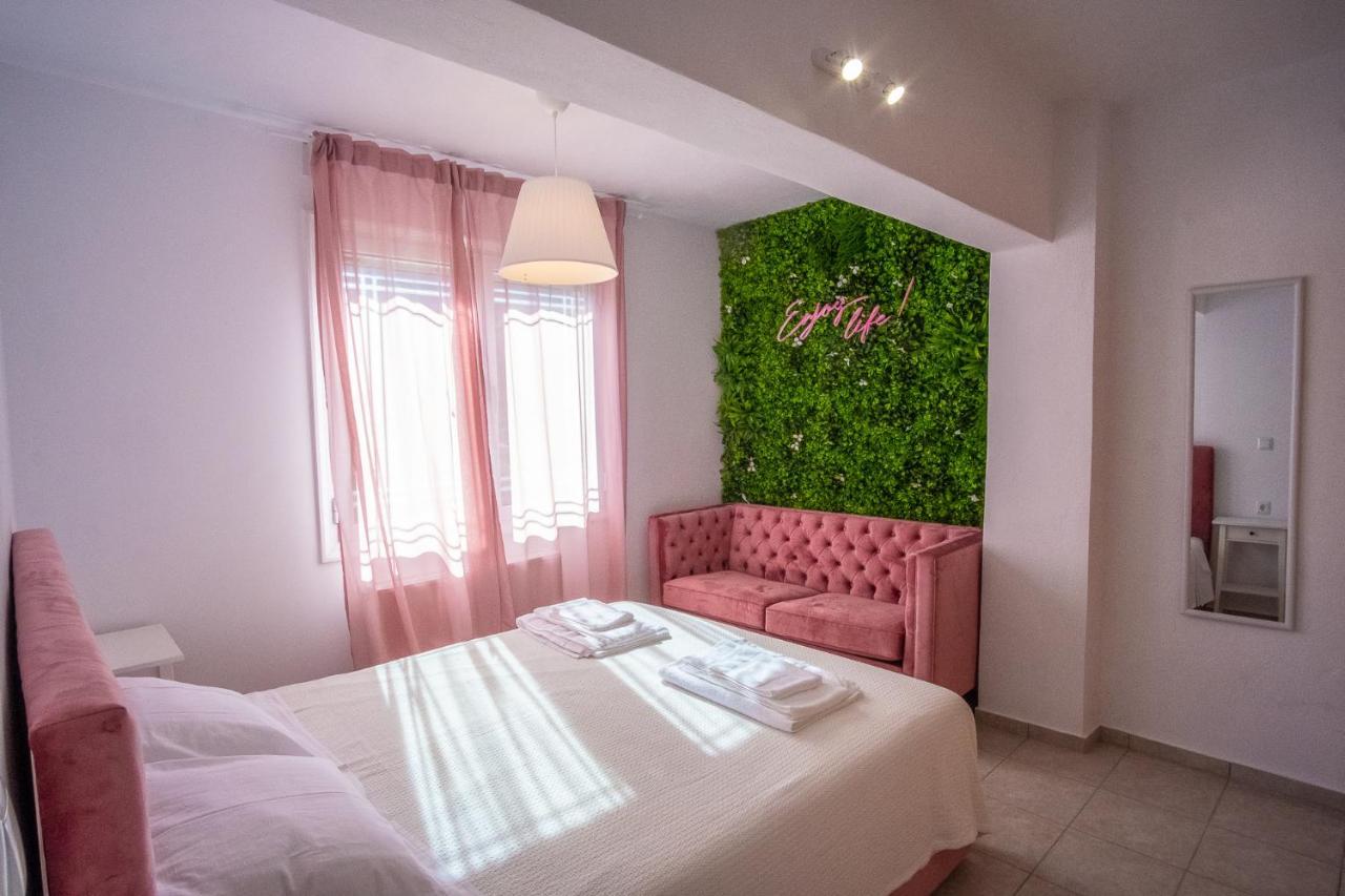 Remvi Guest House Pramanta Exterior photo